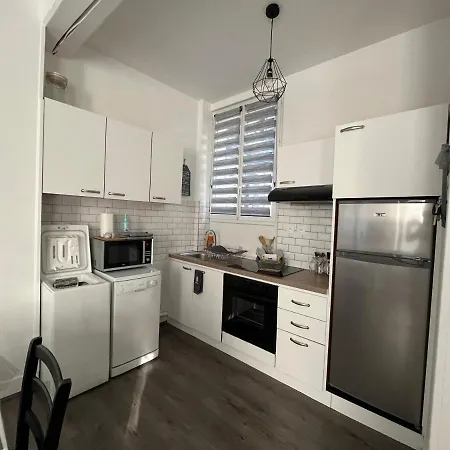 Le Du Petit Buccin A 2 Mn De La Mer. Apartment *